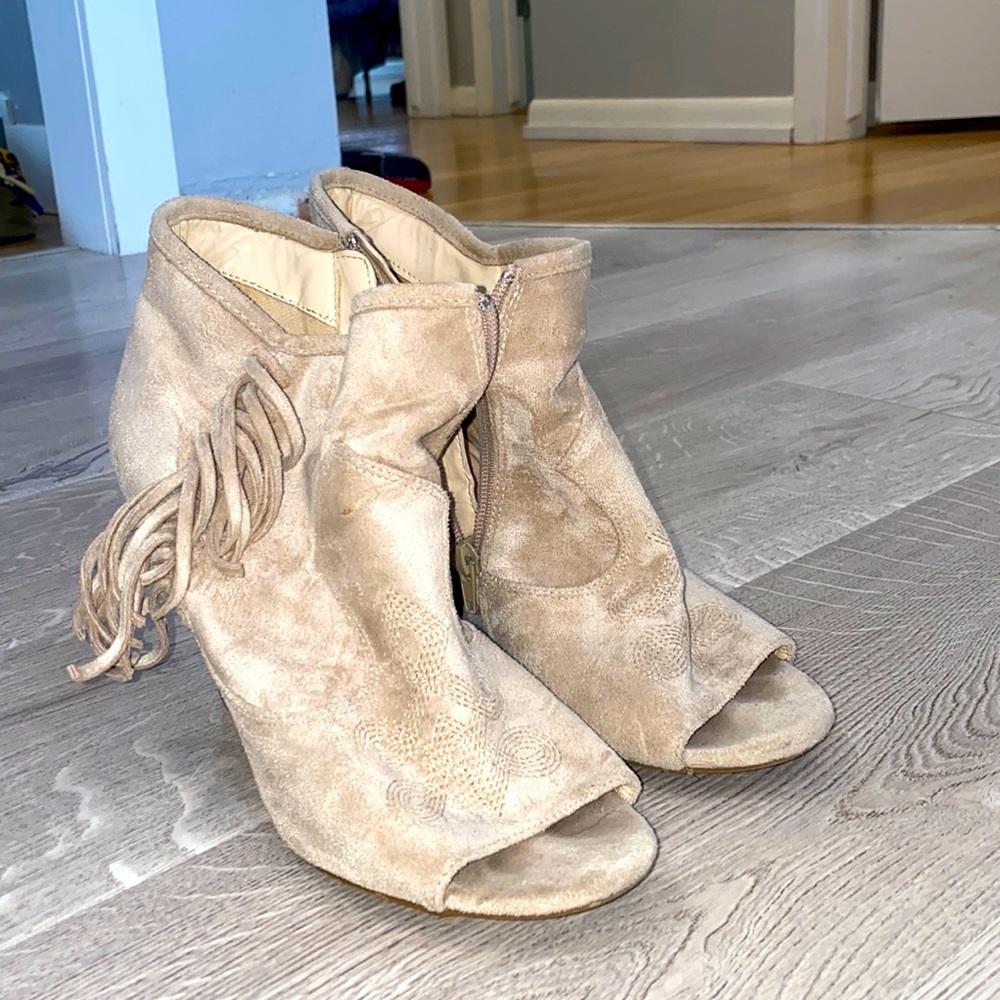 Adorable heeled and open toe bootie